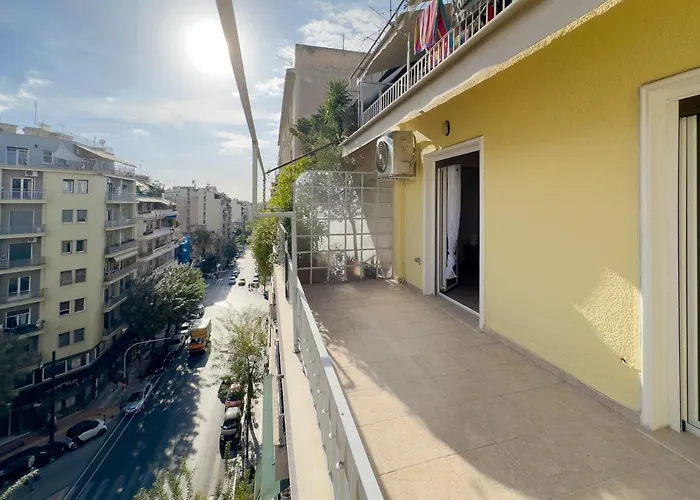 Marnis Spacious 105 Sqm Apt In Athens