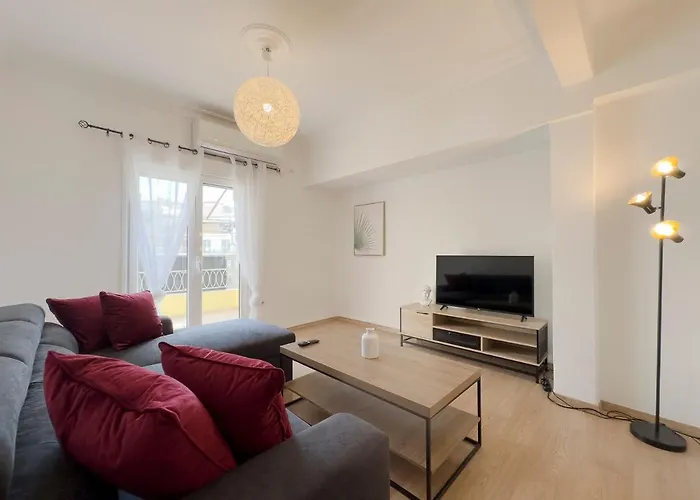 Marnis Spacious 105 Sqm Apt In Athens